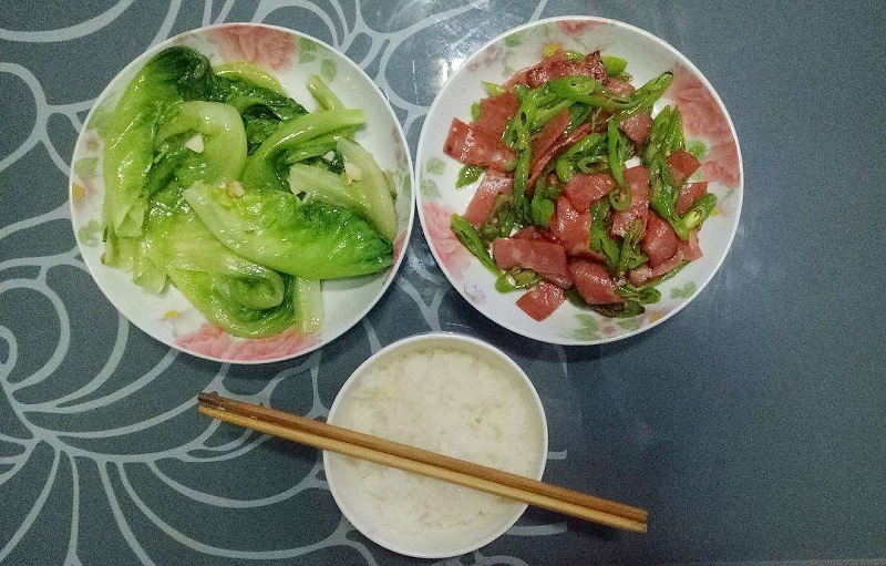 晚飯后養生小知識，晚飯時(shí)按序做5件事，舒暢安康還養身！